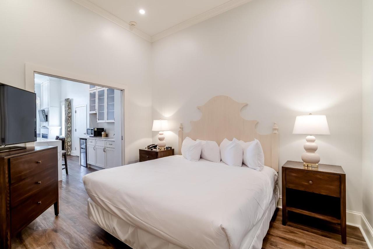 Chateau Renault Egg Harbor City ภายนอก รูปภาพ